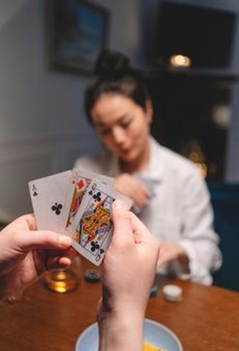 ba cây trực tuyến MB66